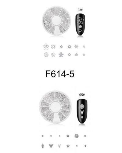 NAIL DECO AND SILVER RIVET WHEEL