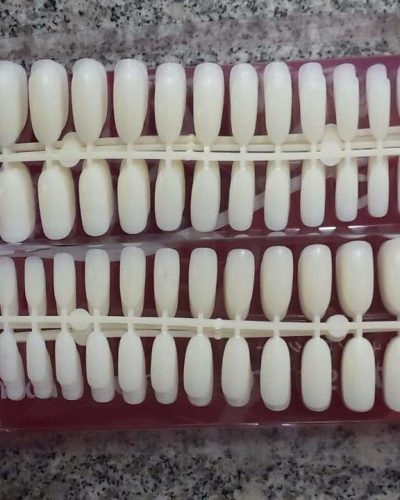 ROUND NAIL TIPS NATURAL - IMAGE 1